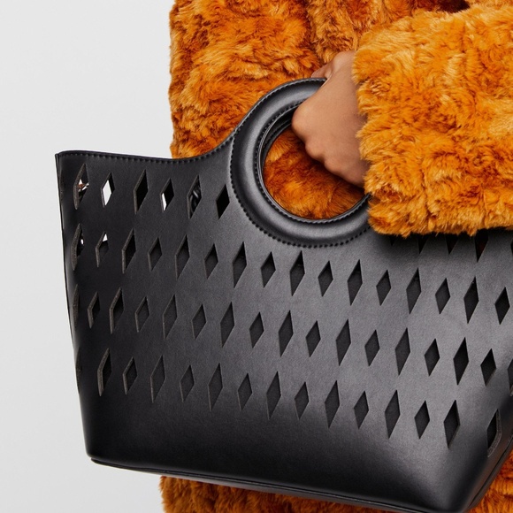 Free People Handbags - NEW Free People cut out tote in black
